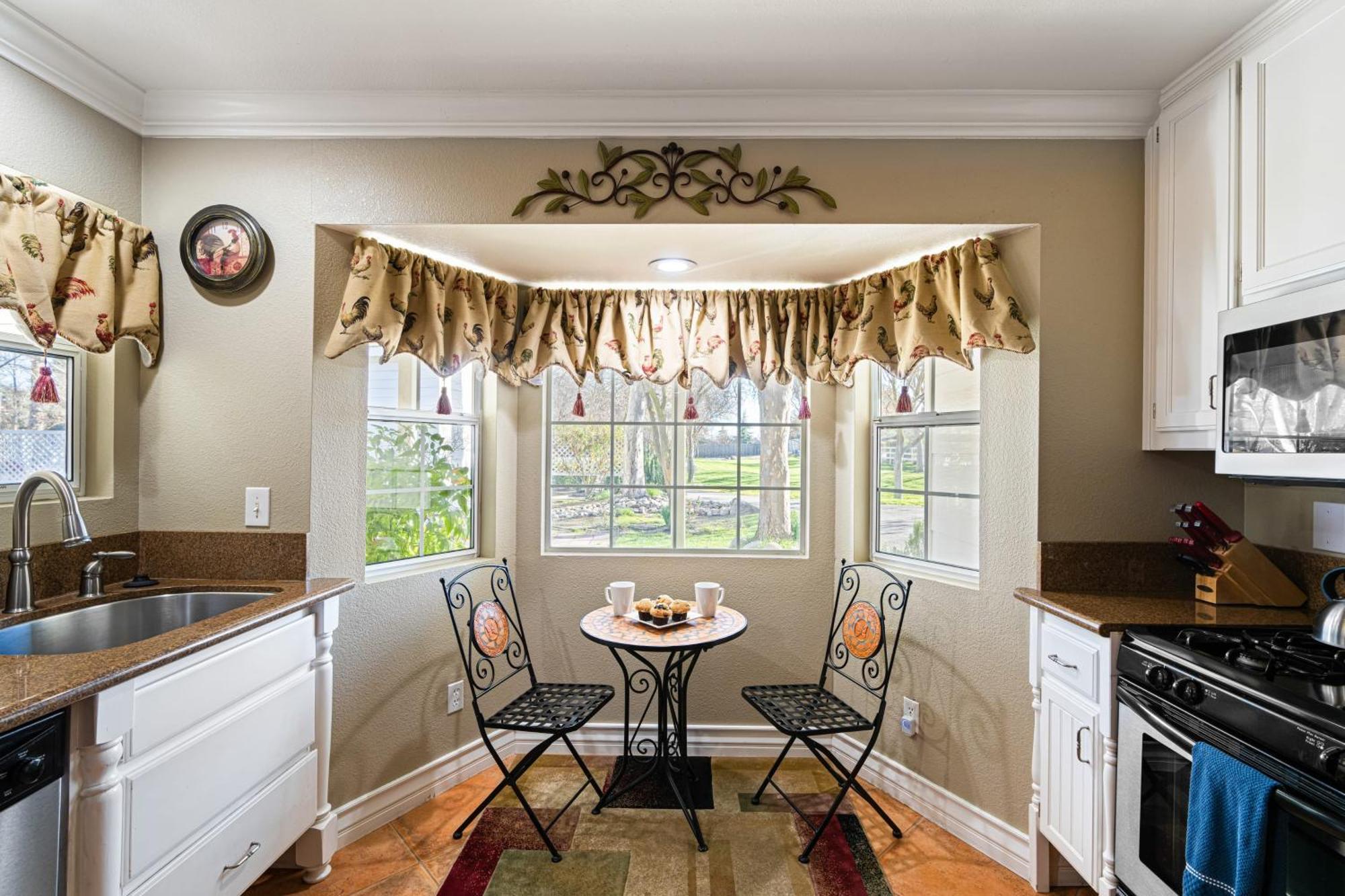 Victorian Manor In Paso Robles Wine Country Pool Hot Tub Firepit Tennis Court Sleeps 28 Eksteriør bilde